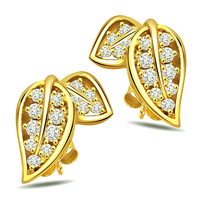 Love Birds 0.52 ct Diamond 2 Leaf Shaped Earring